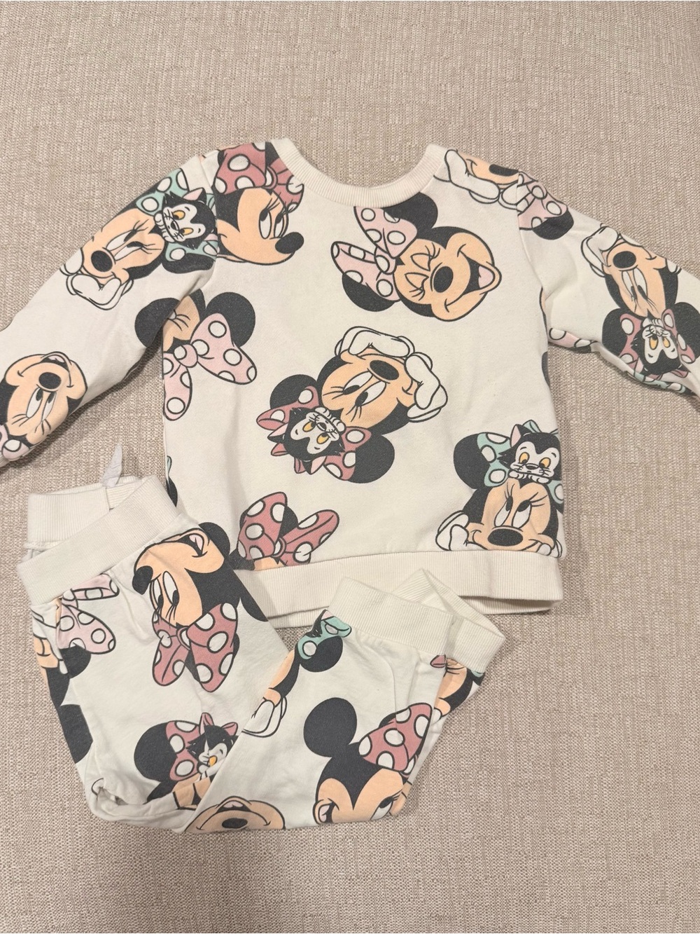 Disney Minnie Mouse H&M Sweatsuit 2T